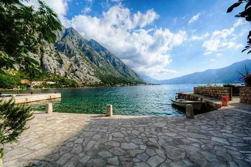 Stone house for sale on the front line in Kotor — photo 2